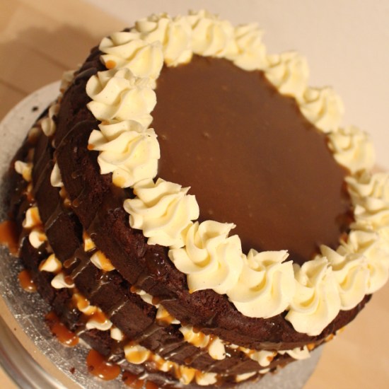 chocolate-salted-caramel-cake-13